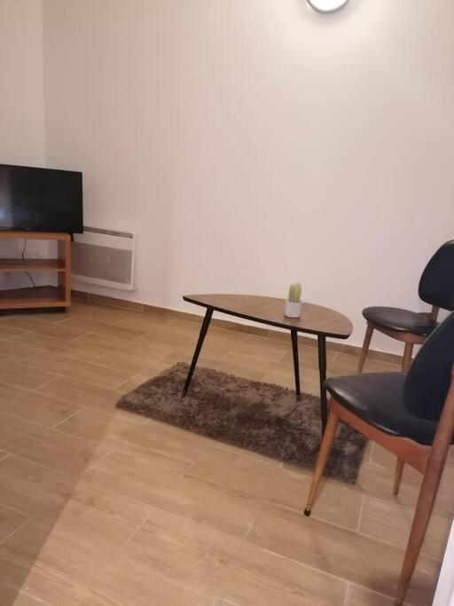 Apartmán Superbe Logement Drancy Exteriér fotografie